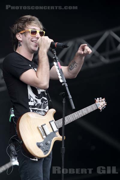 ALL TIME LOW - 2010-08-27 - SAINT CLOUD - Domaine National - Grande Scene - 